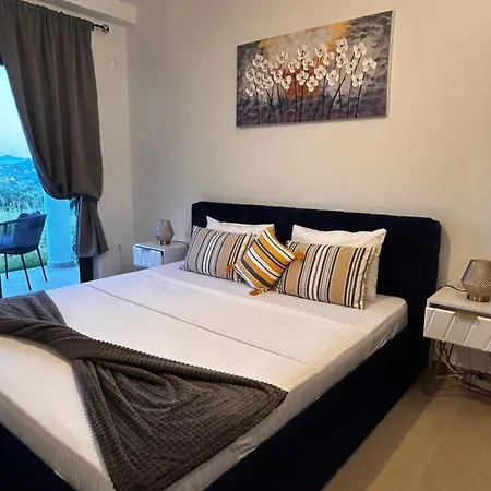 Mimosa With Private Swimming Pool Vila *