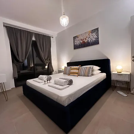 Mimosa With Private Swimming Pool *