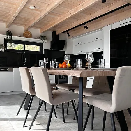 Mimosa With Private Swimming Pool *