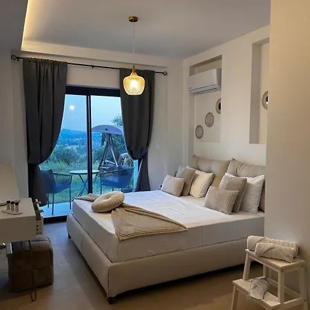 Mimosa With Private Swimming Pool *