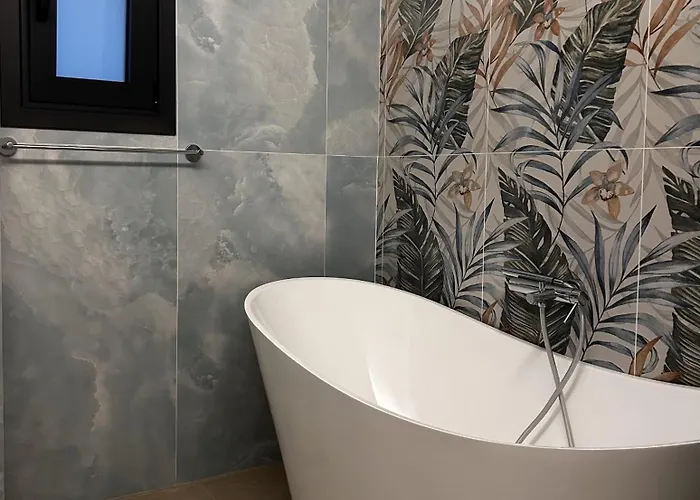 Mimosa With Private Swimming Pool